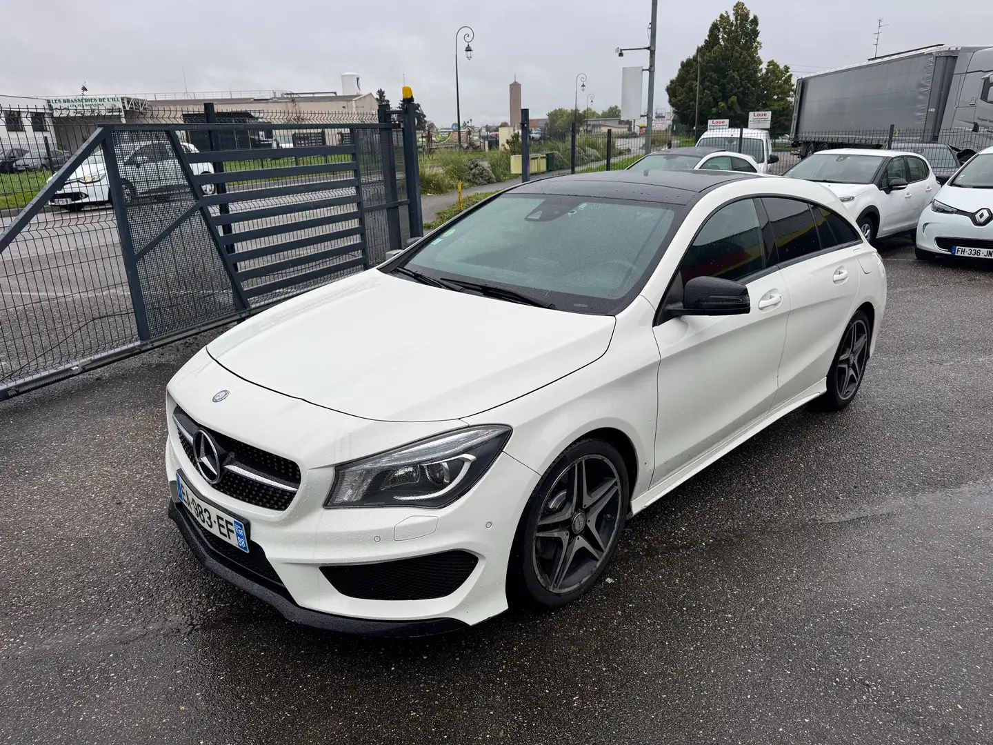 Mercedes-Benz CLA 220 CLA Shooting Brake 220 d Sensation 7-G DCT A Bianco - 2