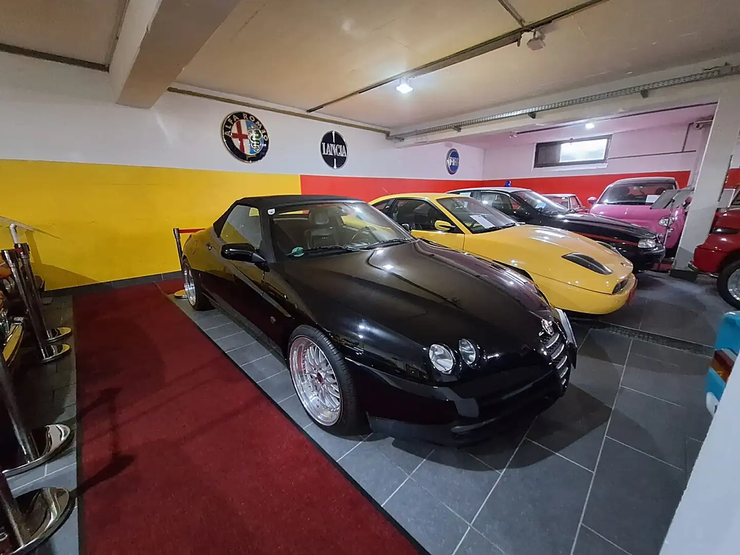 Alfa Romeo Spider 916 3.0 16V Q2 Schwarz - 2