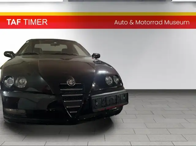 Alfa Romeo Spider 916 3.0 16V Q2