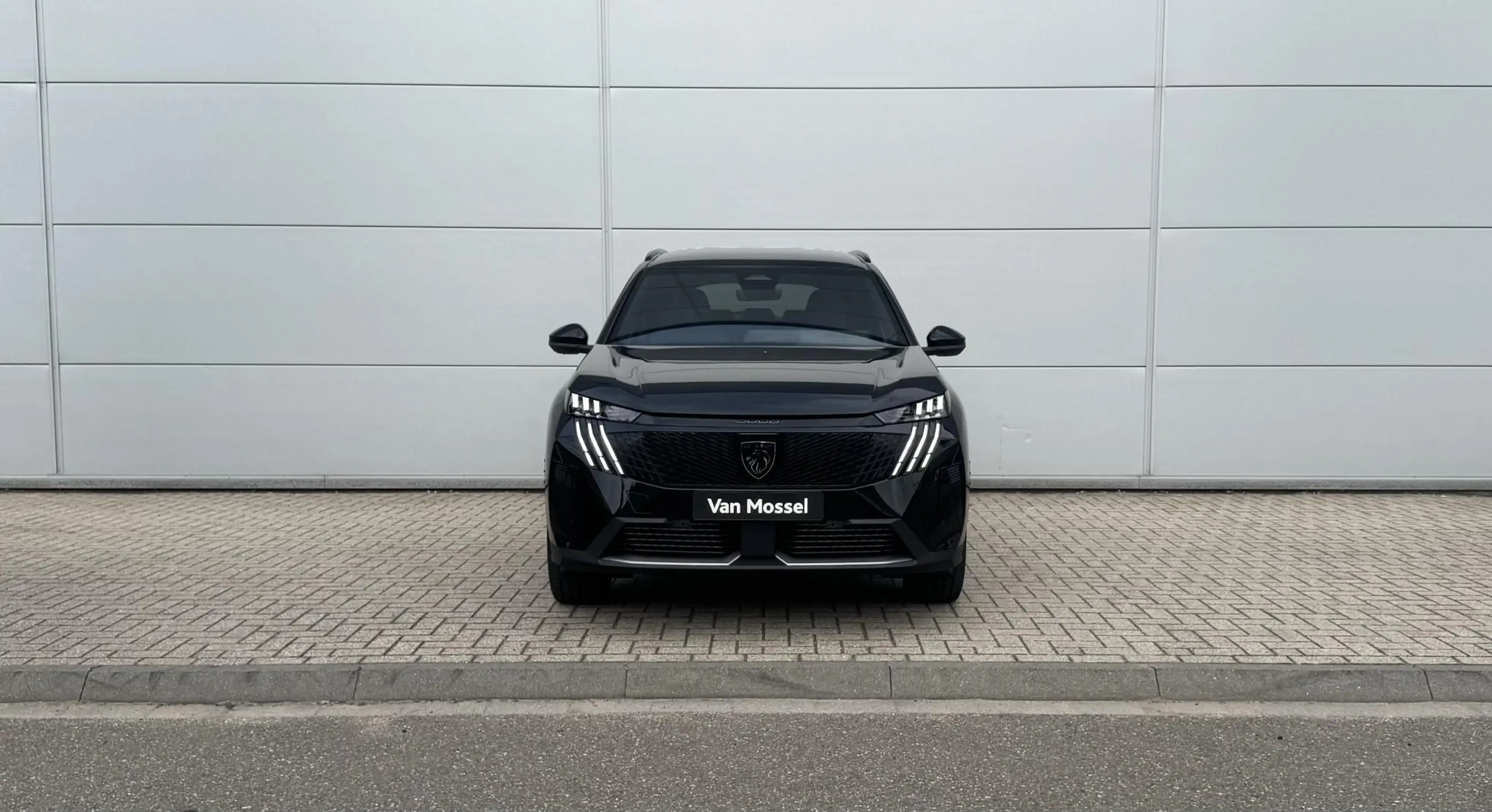 Peugeot 5008 1.2 Hybrid 145 GT 7p — photo 7