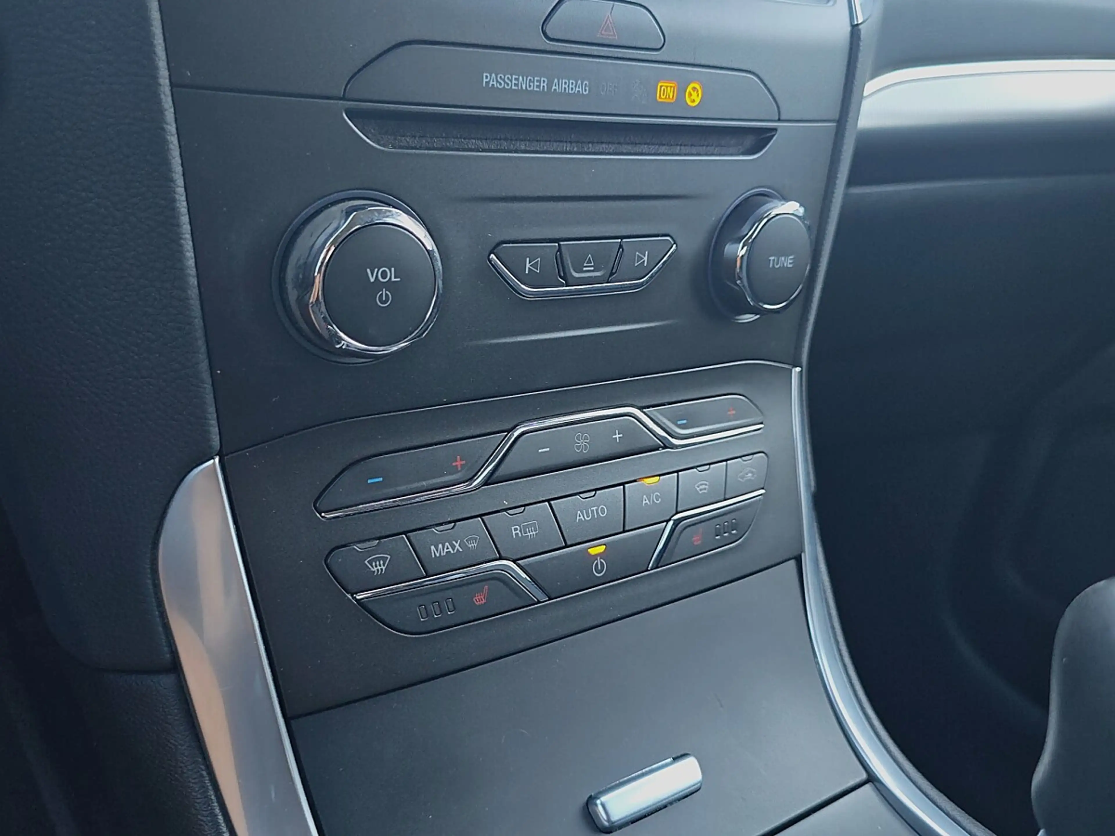 Ford Galaxy Titanium*7-Sitze!*LED*AHV*GARANTIE* — photo 18