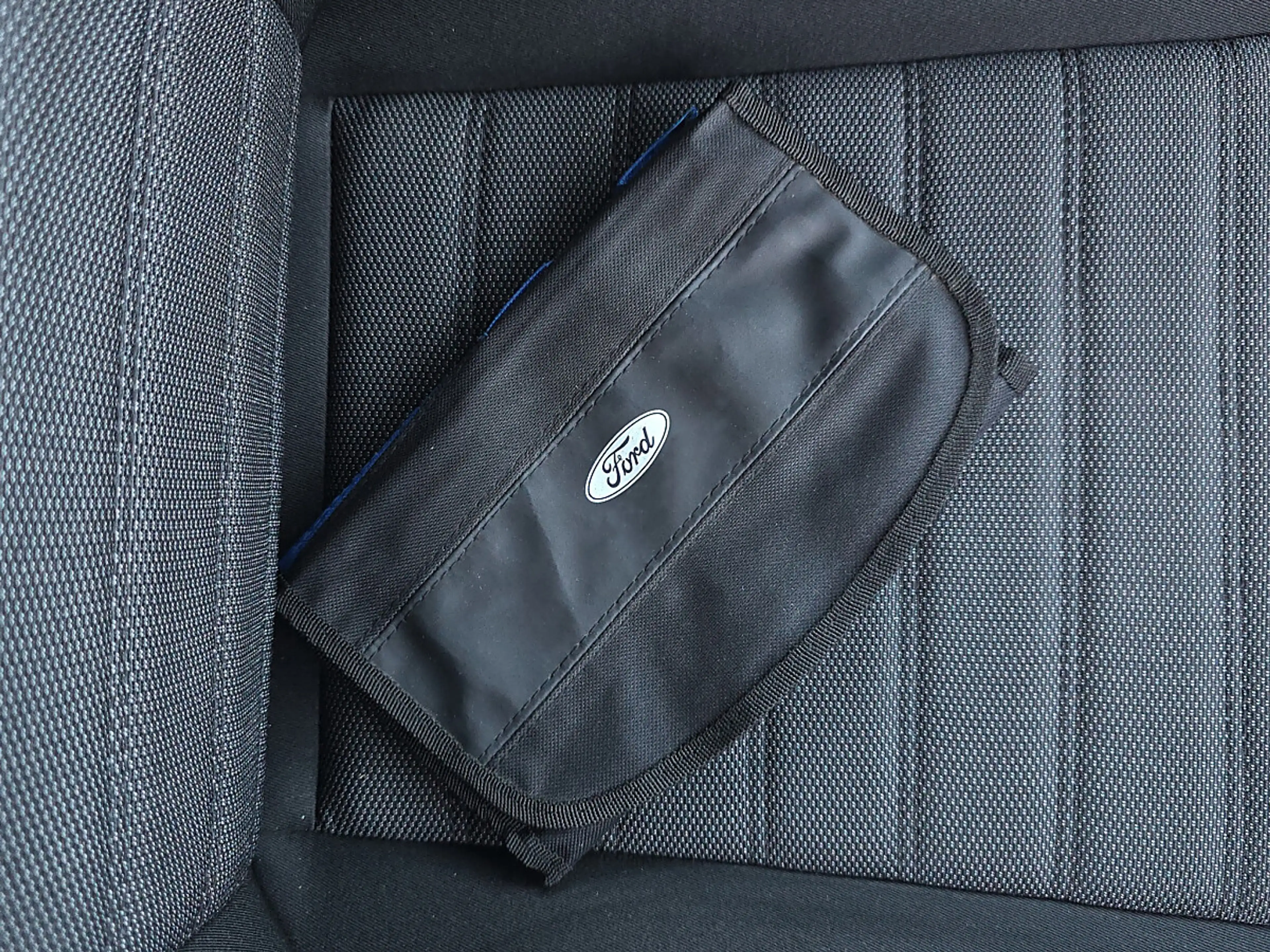 Ford Galaxy Titanium*7-Sitze!*LED*AHV*GARANTIE* — photo 21