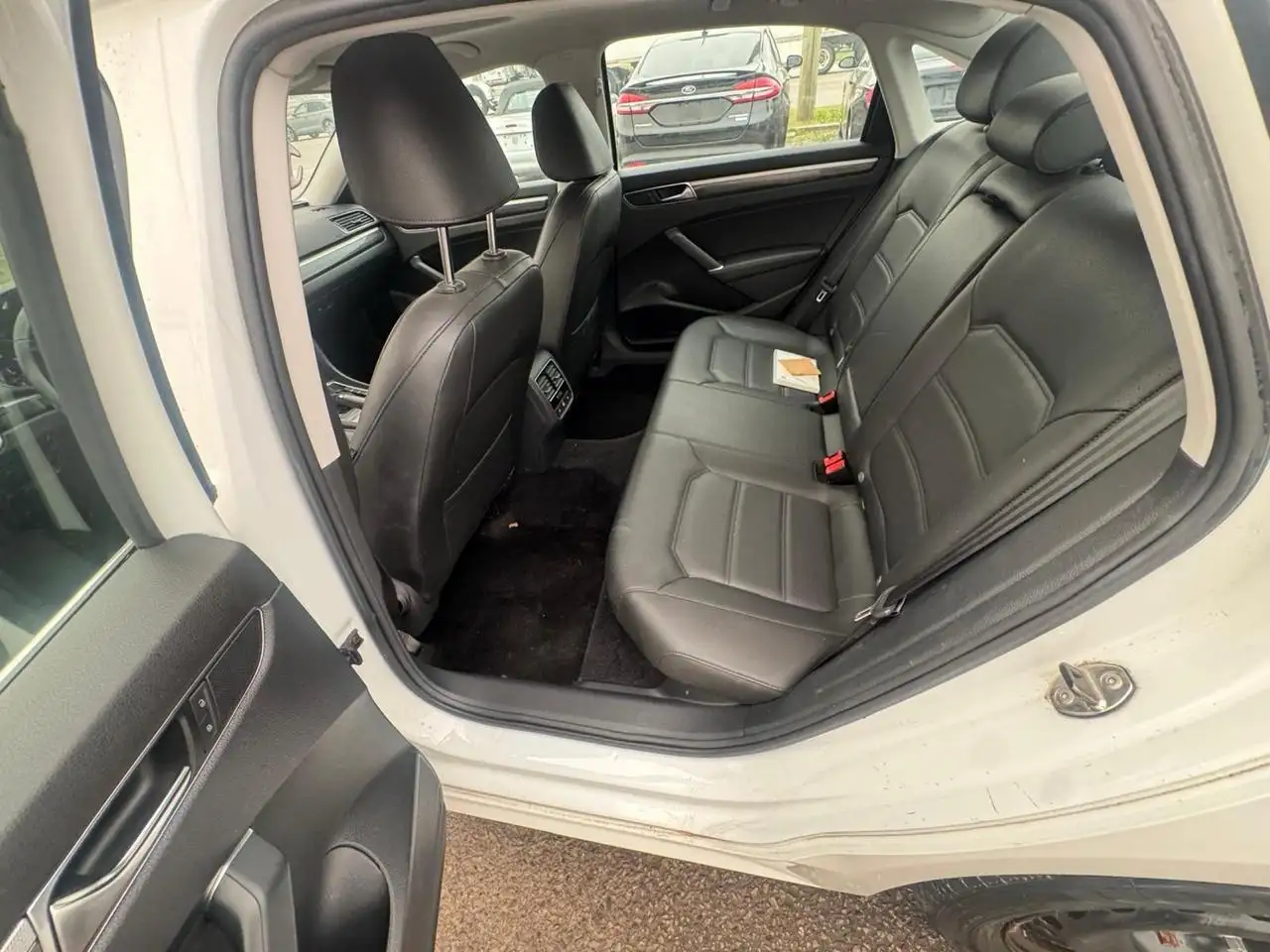 Volkswagen Passat снимка Volkswagen Passat