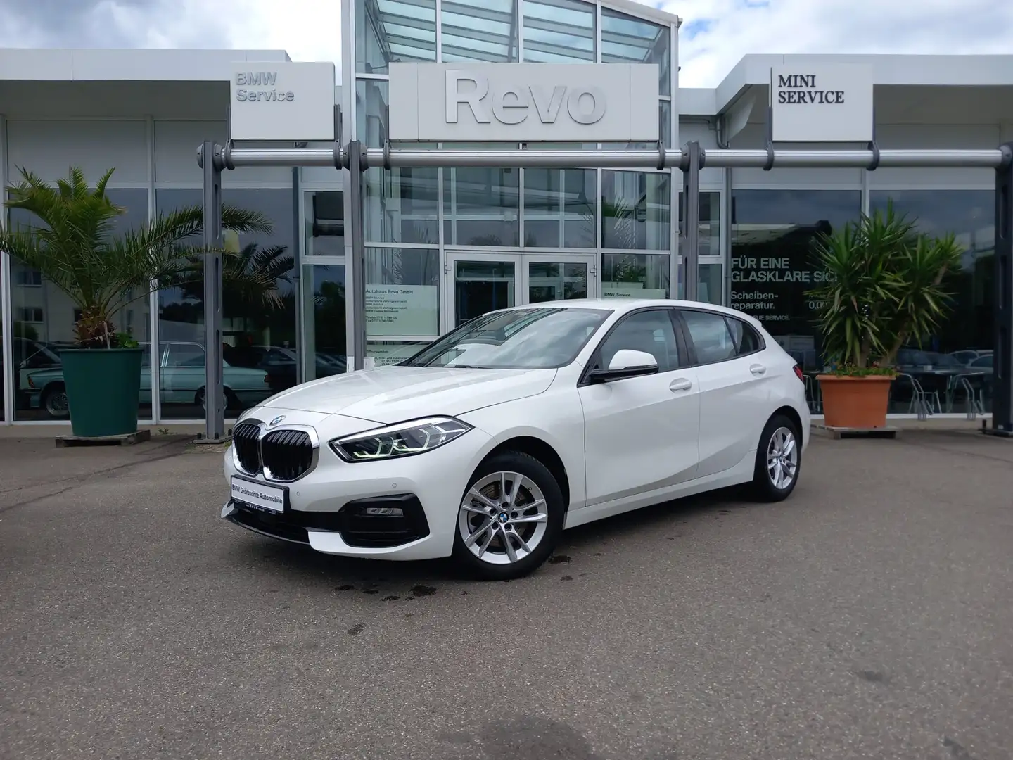 BMW 118 i Aut Sport Line LED LiveCockProf ConnectedProf Blanc - 1