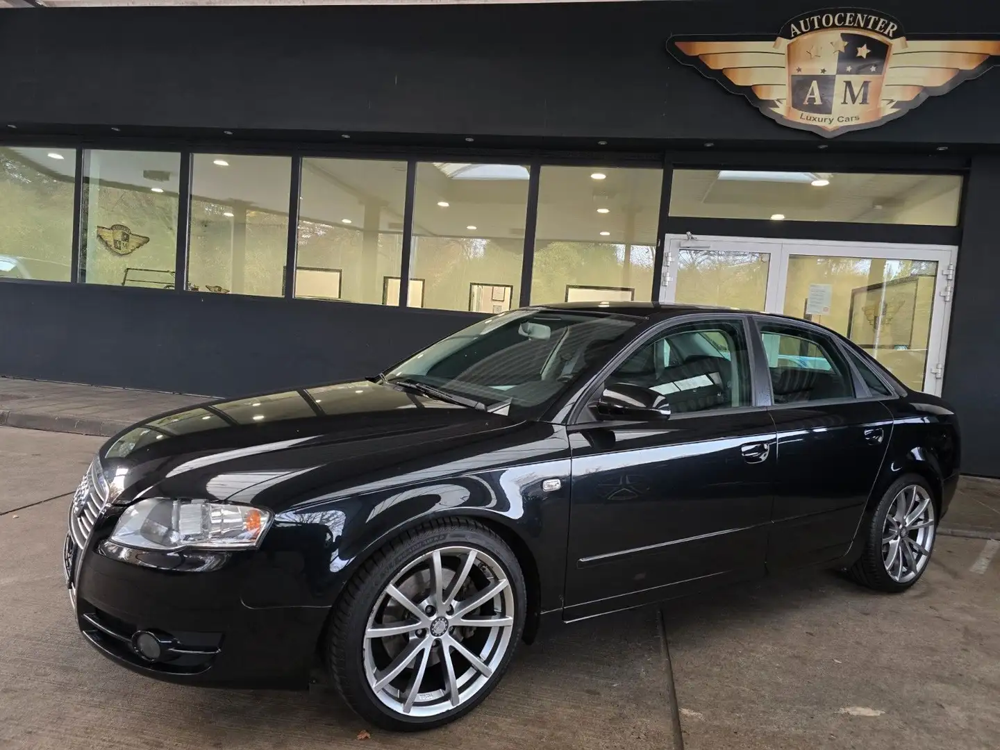 Audi A4 Lim. 1.8 T KLIMA/Sportfahrwerk/LM-18" Noir - 2