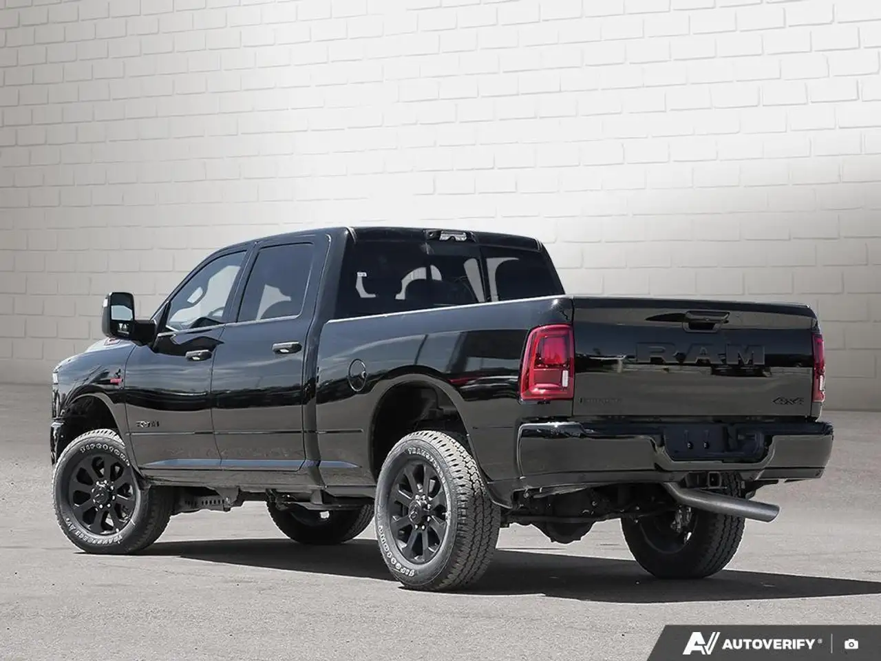 RAM 2500 снимка RAM 2500
