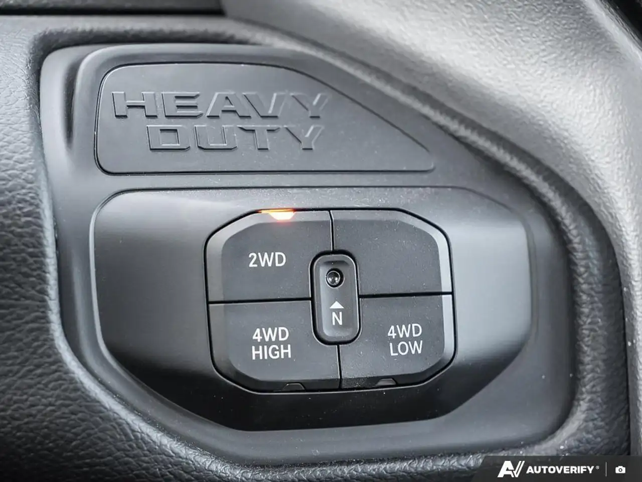 RAM 2500 снимка RAM 2500