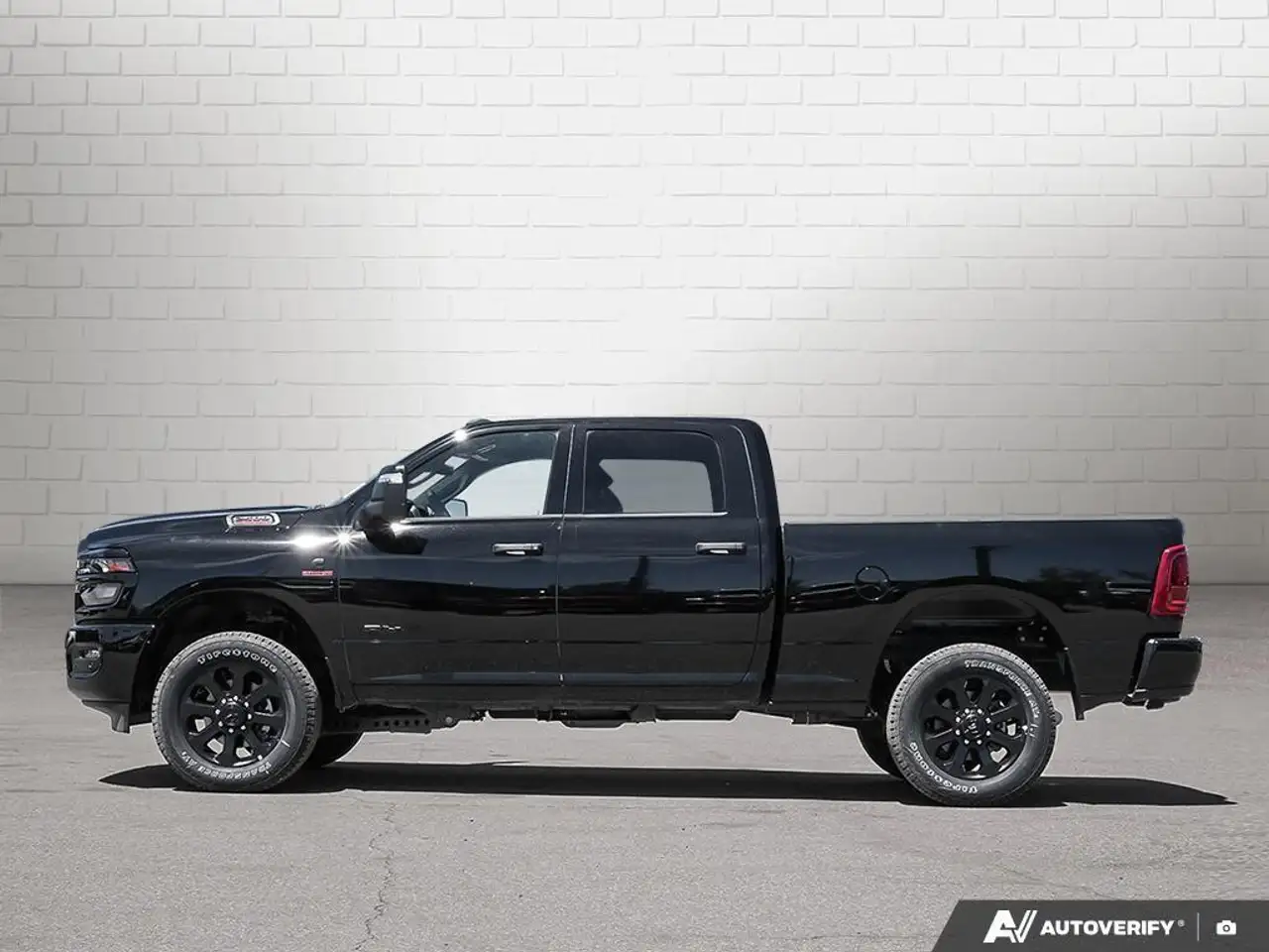 RAM 2500 снимка RAM 2500