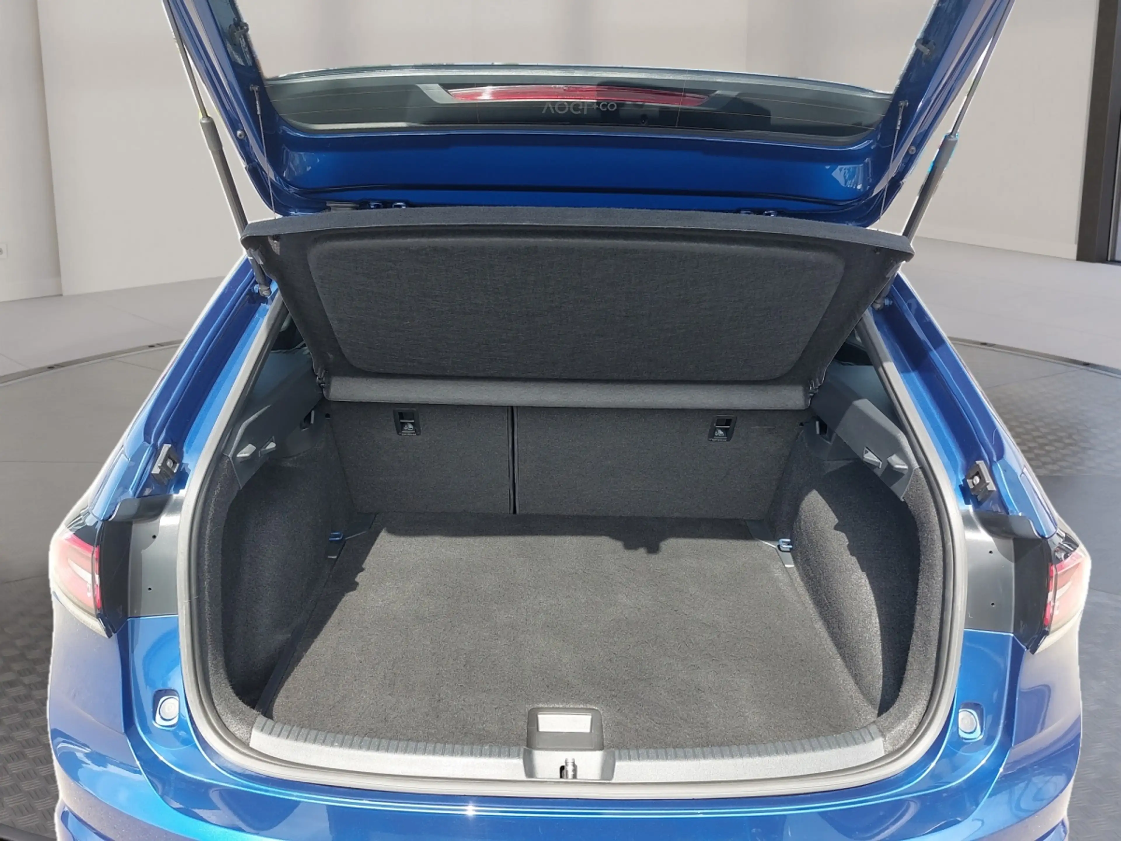 Volkswagen Taigo R-Line TSI DSG — photo 11