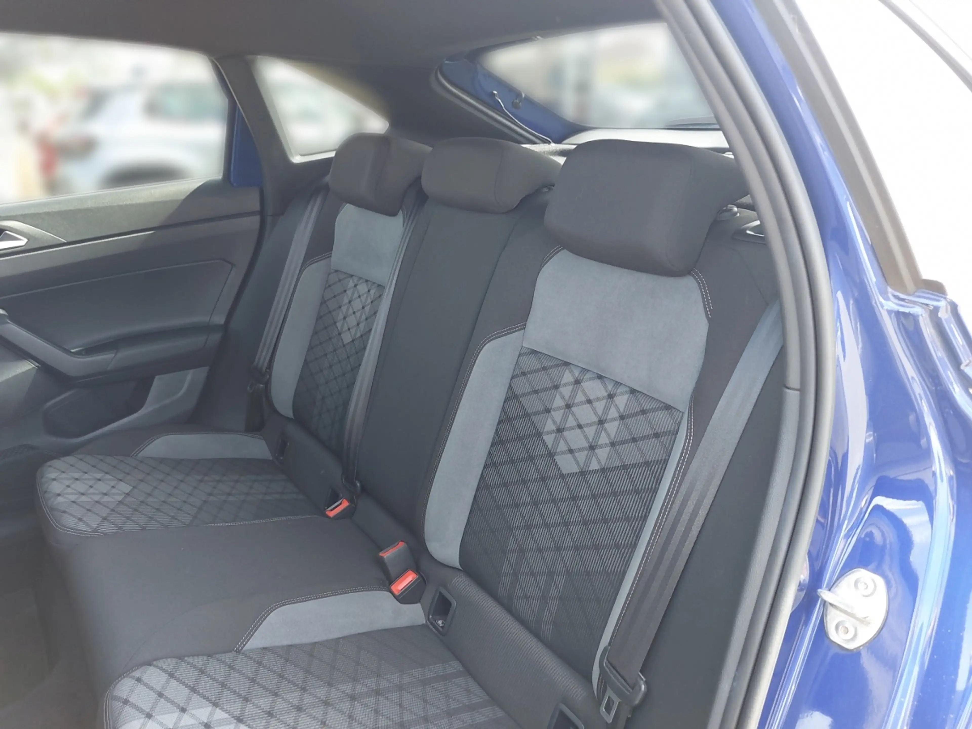 Volkswagen Taigo R-Line TSI DSG — photo 10