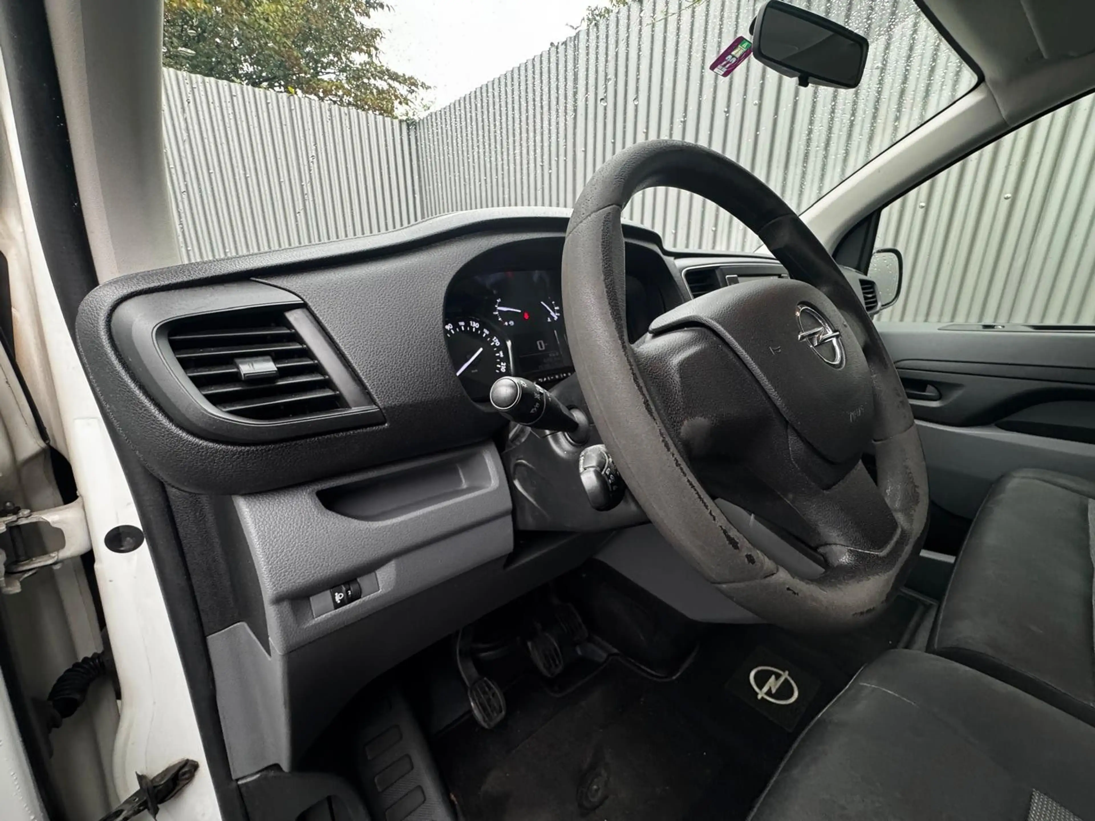 Opel Vivaro Kombi L3 Tempomat 1.Hand — photo 11