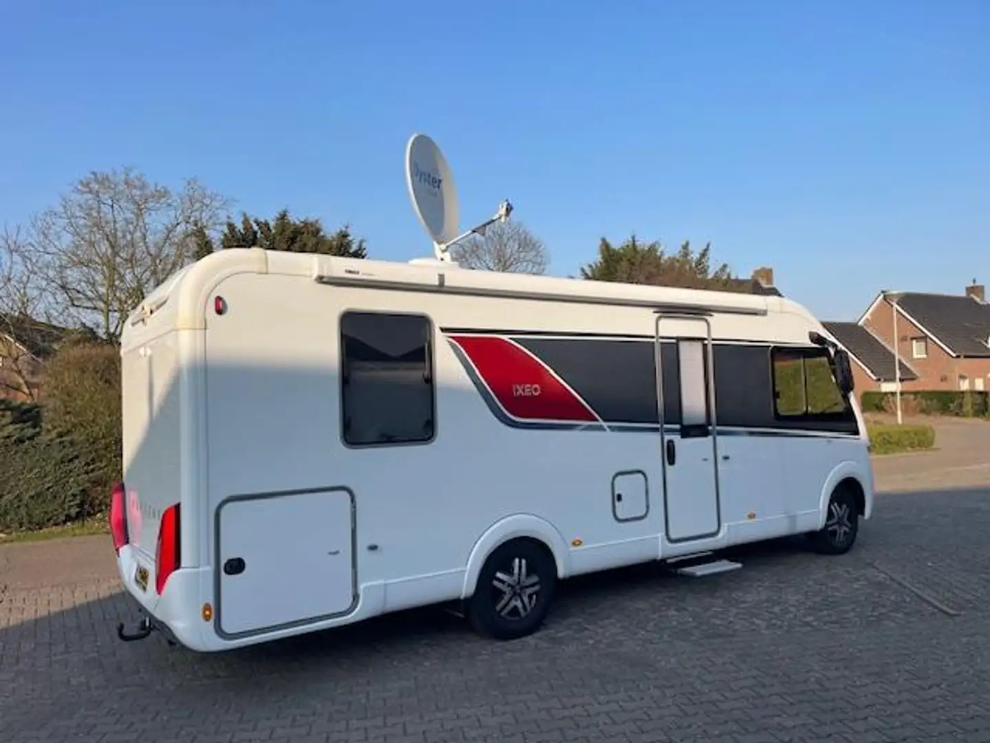 Bürstner Bi7461 INTEGRAAL 2 persoons. LET OP C1 RIJBEW Bianco - 2