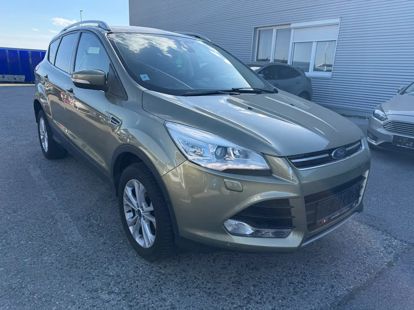 Ford Kuga 2.0 TDCi Titanium AWD Aut. Grün - 1