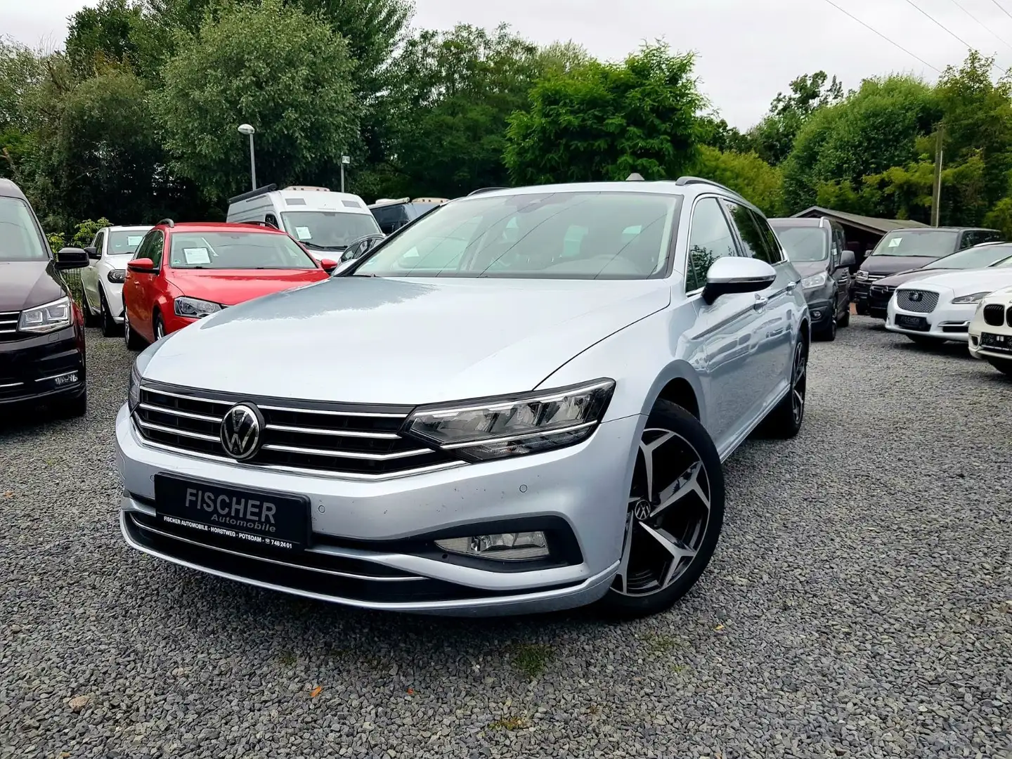 Volkswagen Passat Variant Passat 2.0 TDI Business+AUTOM+NAVI+PANO+STAND+VI Argent - 1