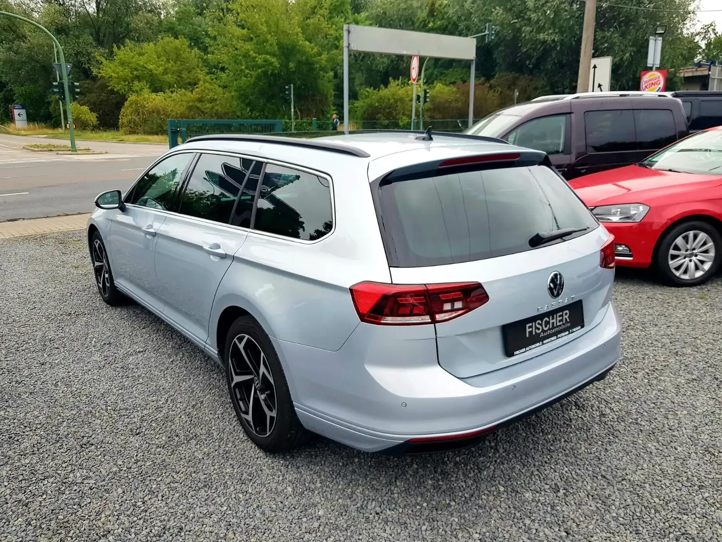 Volkswagen Passat Variant Passat 2.0 TDI Business+AUTOM+NAVI+PANO+STAND+VI Argent - 2