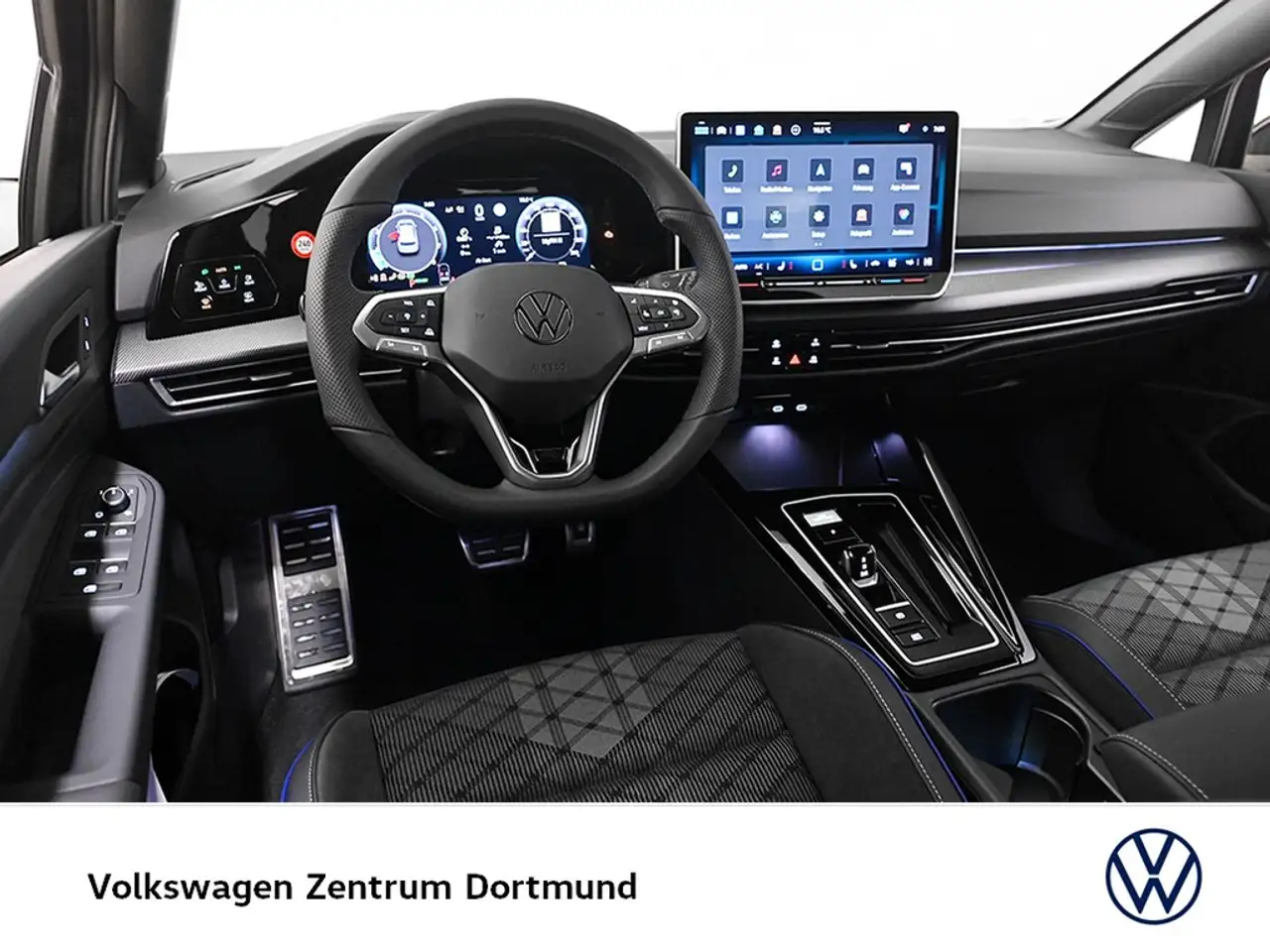 Volkswagen Golf VIII 1.5 eTSI R-LINE BLACK STYLE CAM LM18 13