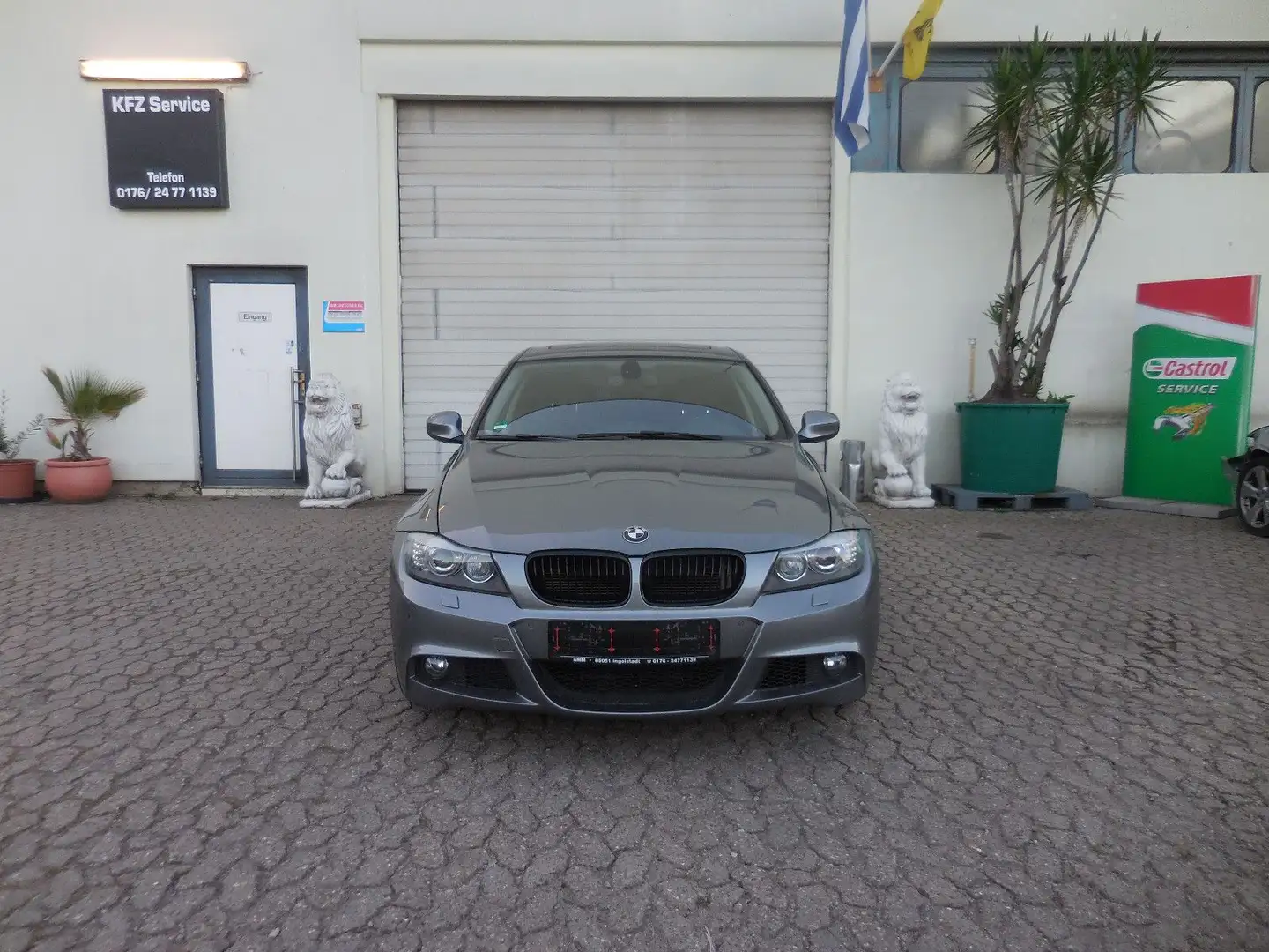 BMW 320 Baureihe 3 Lim. 320i Grau - 1