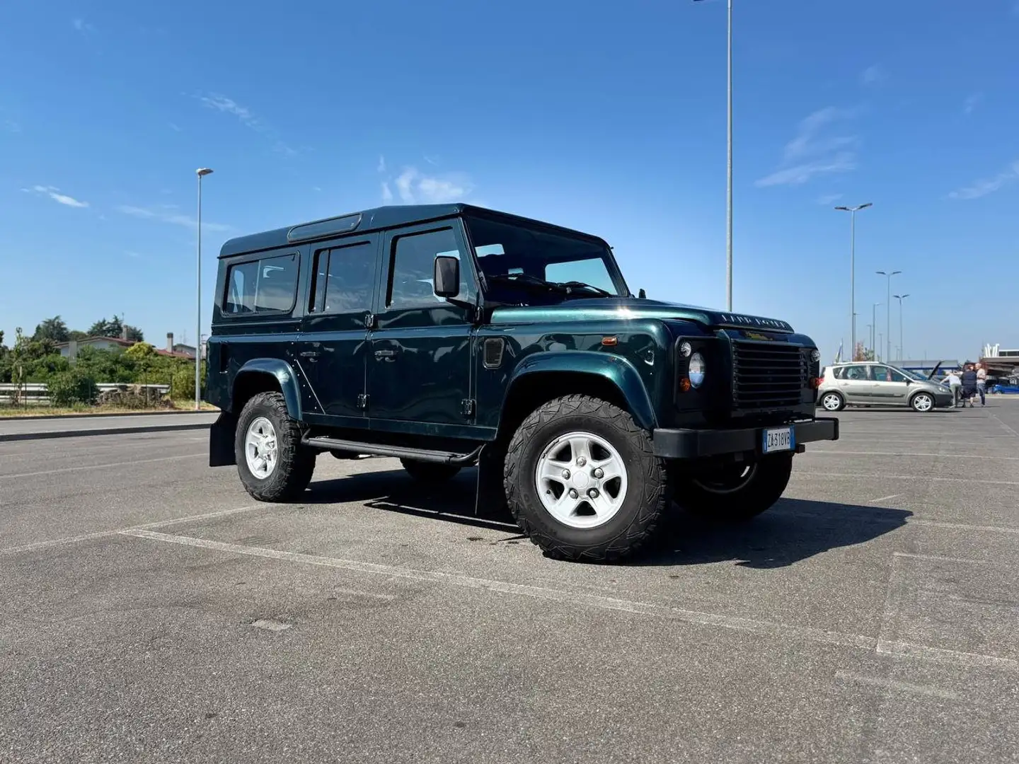 Land Rover Defender 110 2.2 td LE SW Verde - 2
