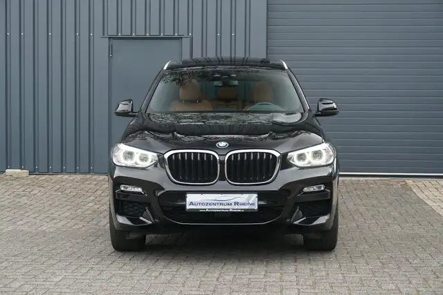 BMW X3 view 2