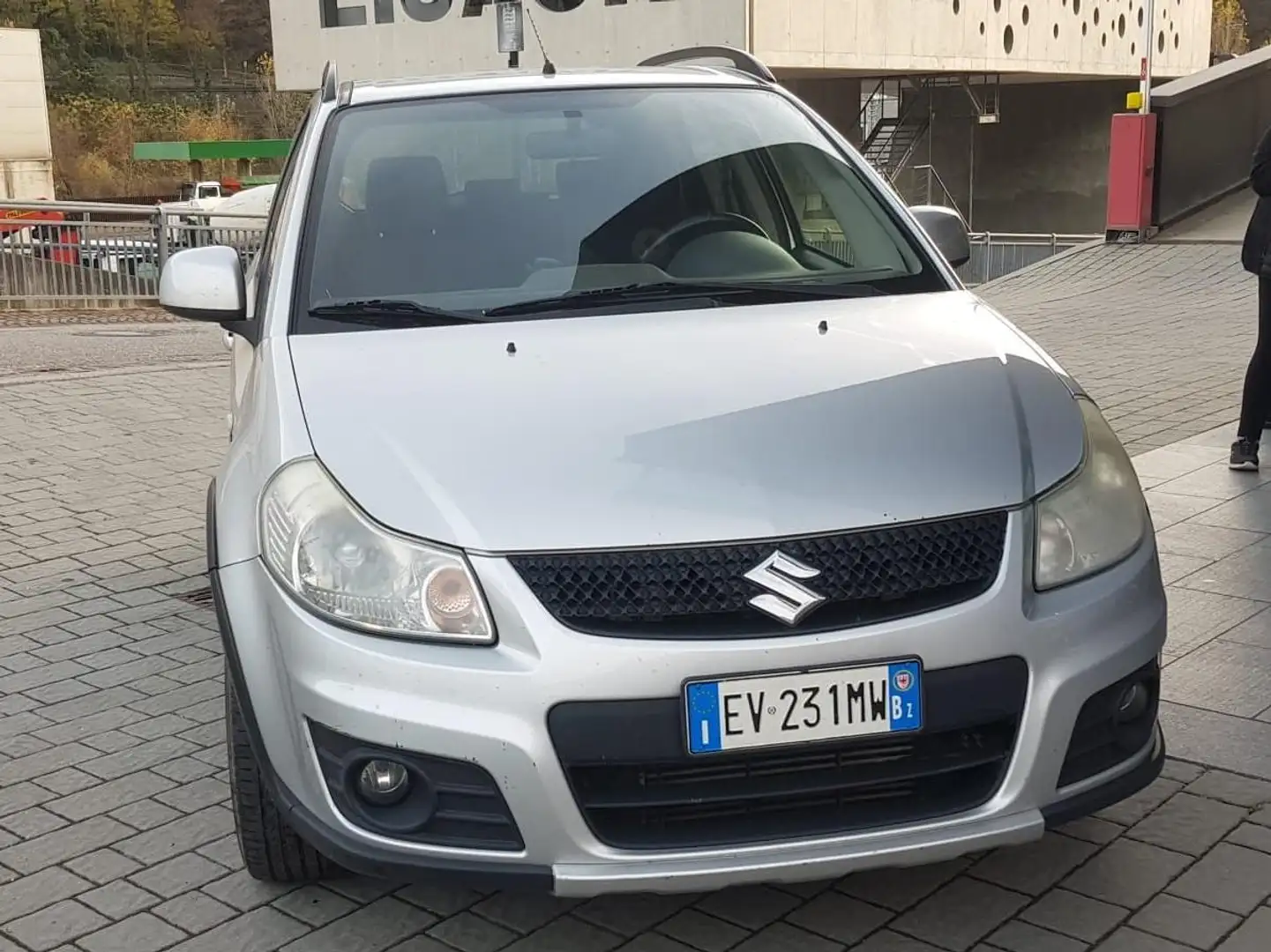 Suzuki SX4 SX4 2,0 GLX  DDiS 4W Navigator Euro5B PERFEKT!!! Silber - 2
