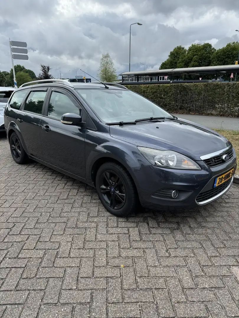 Ford Focus Turnier 1.8 Titanium - 1