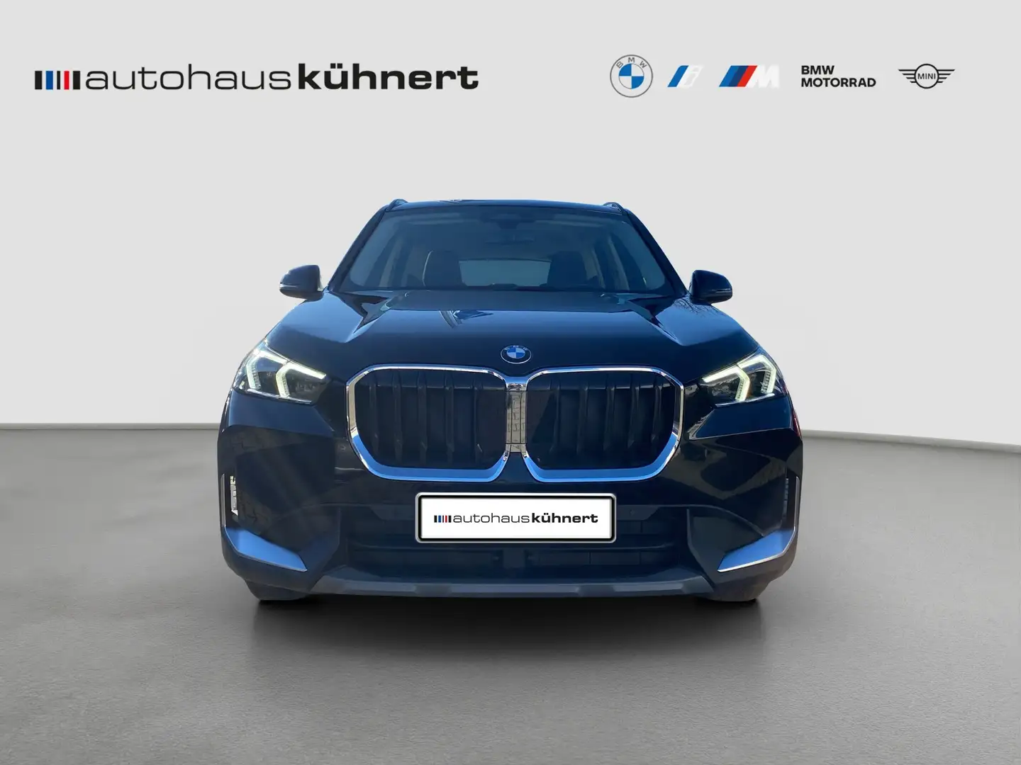 BMW X1 xDrive23i Aut. Schwarz - 2