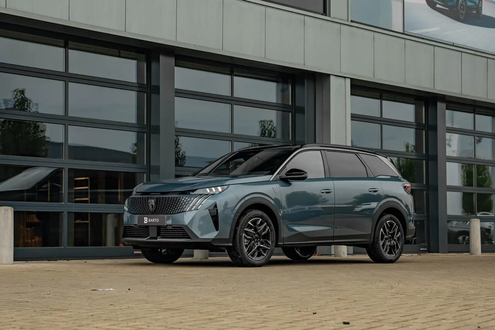 Peugeot 5008 GT | Alcantara | 7-zit | 360° Cam | Massage | Z... Blauw - 2