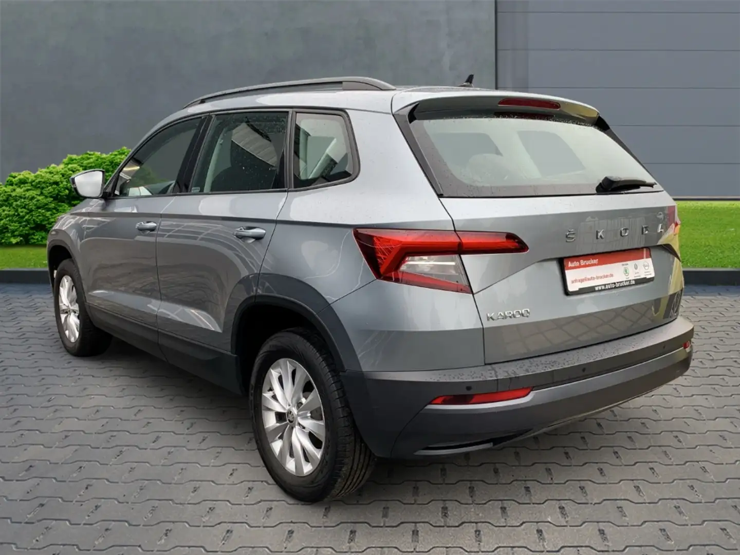 Skoda Karoq Ambition 1.0 TSI+Alufelgen+Klimaautomatik+Sitzheiz Grau - 2