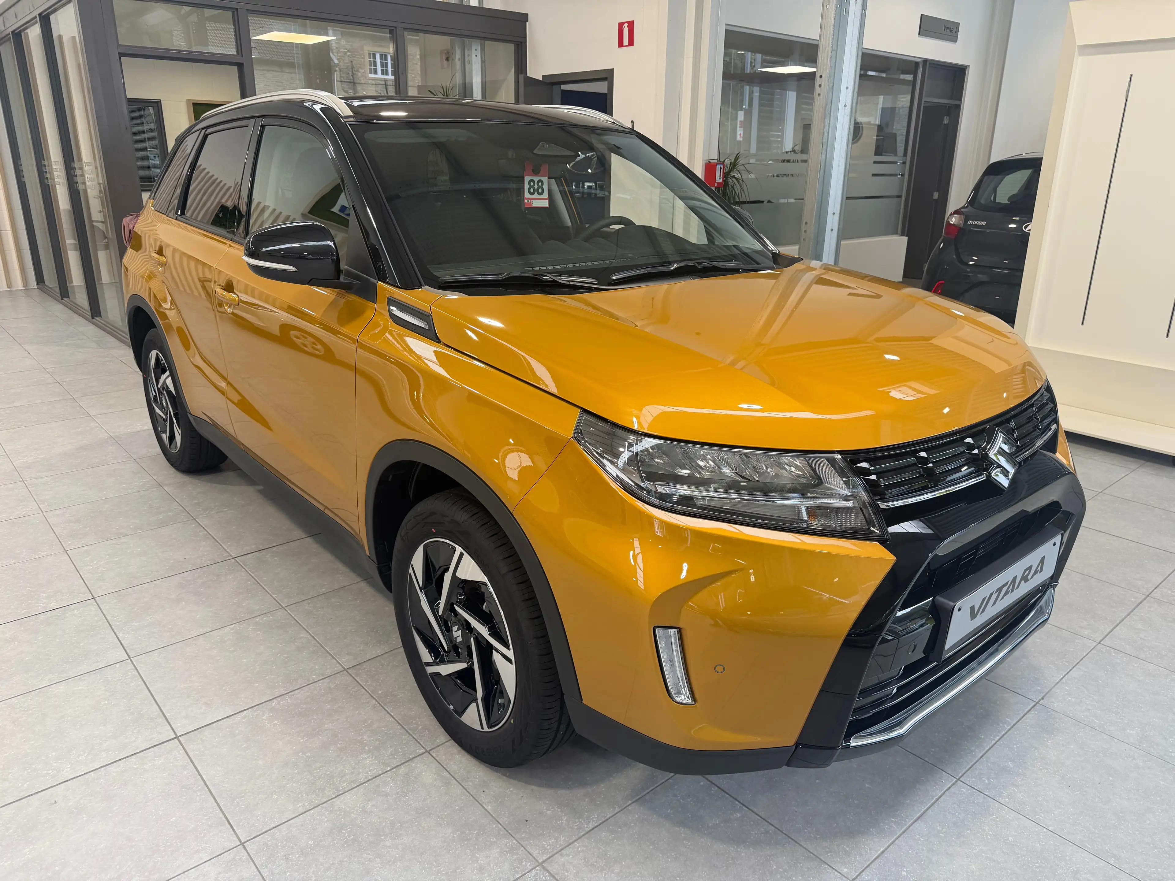Suzuki Vitara Vitara 1.4 Turbo Boosterjet  MHEV 4WD GLX — photo 3