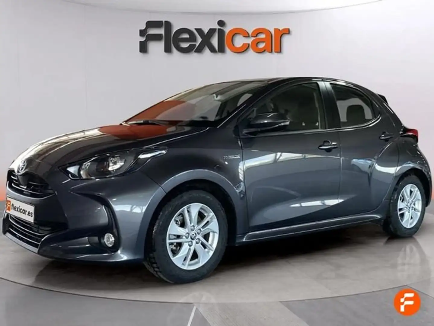 Toyota Yaris 120H 1.5 Business Plus Schwarz - 2