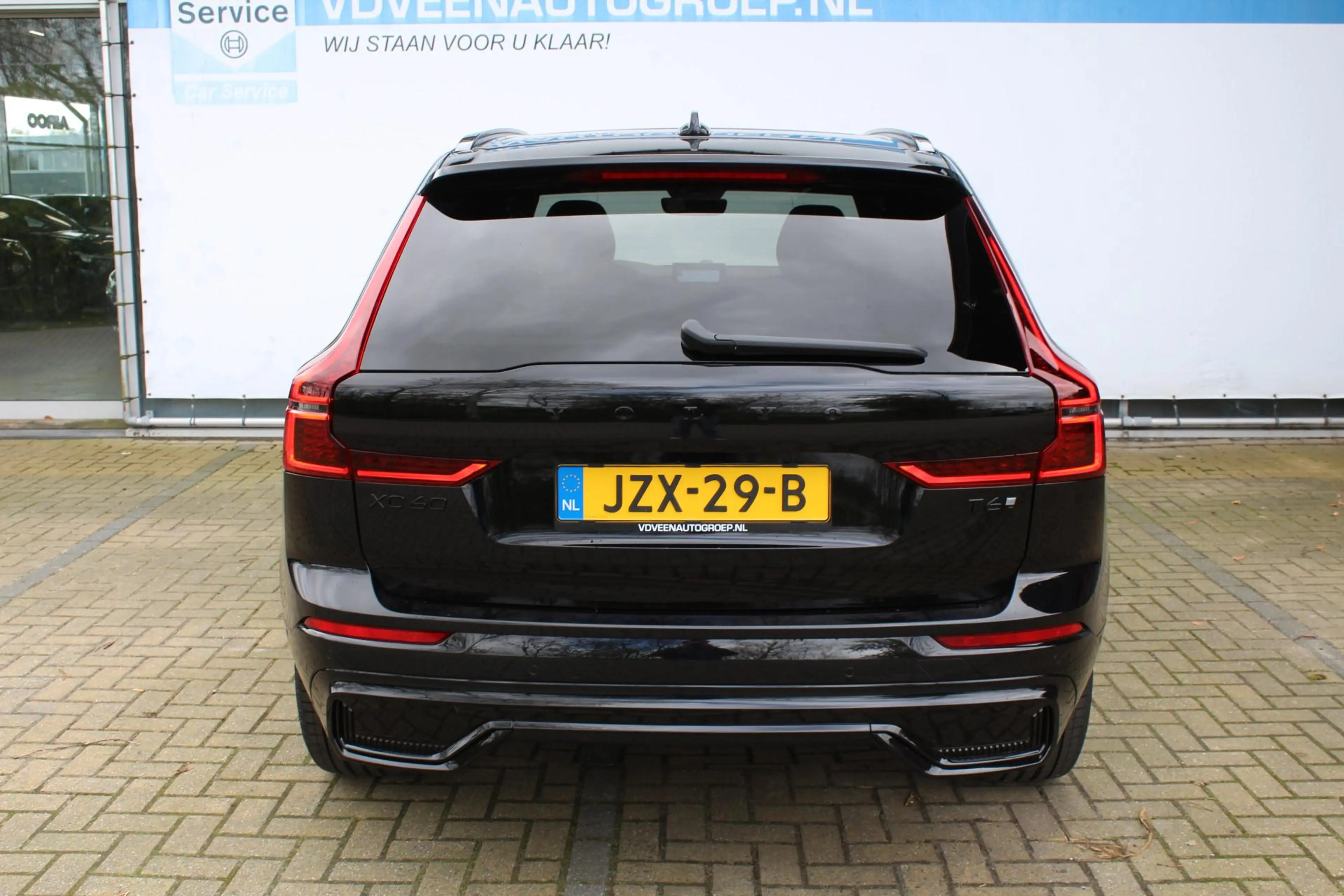 Volvo XC60 2.0 T6 Plug-in hybrid AWD Ultra Black Edition | 2 — photo 8