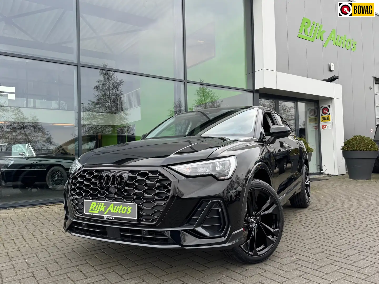 Audi Q3 Sportback 35 TFSI Advanced Edition S * Stoelverwar Zwart - 1