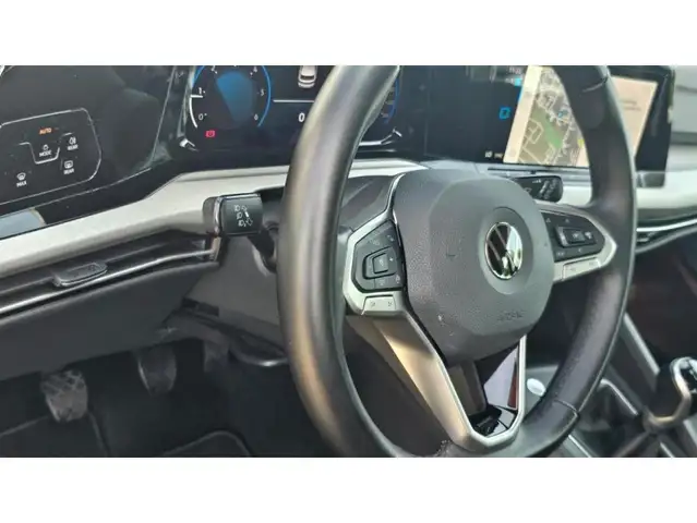 Volkswagen Golf view 5