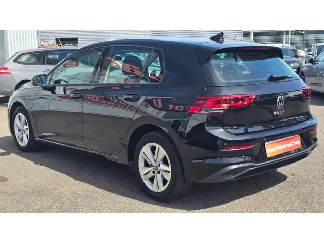 Volkswagen Golf view 2