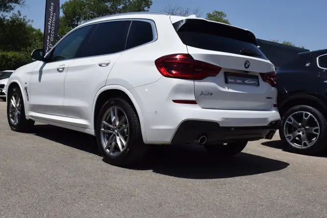 BMW X3 view 8