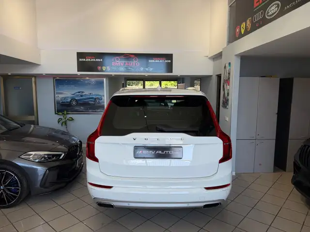 Volvo XC90 view 14