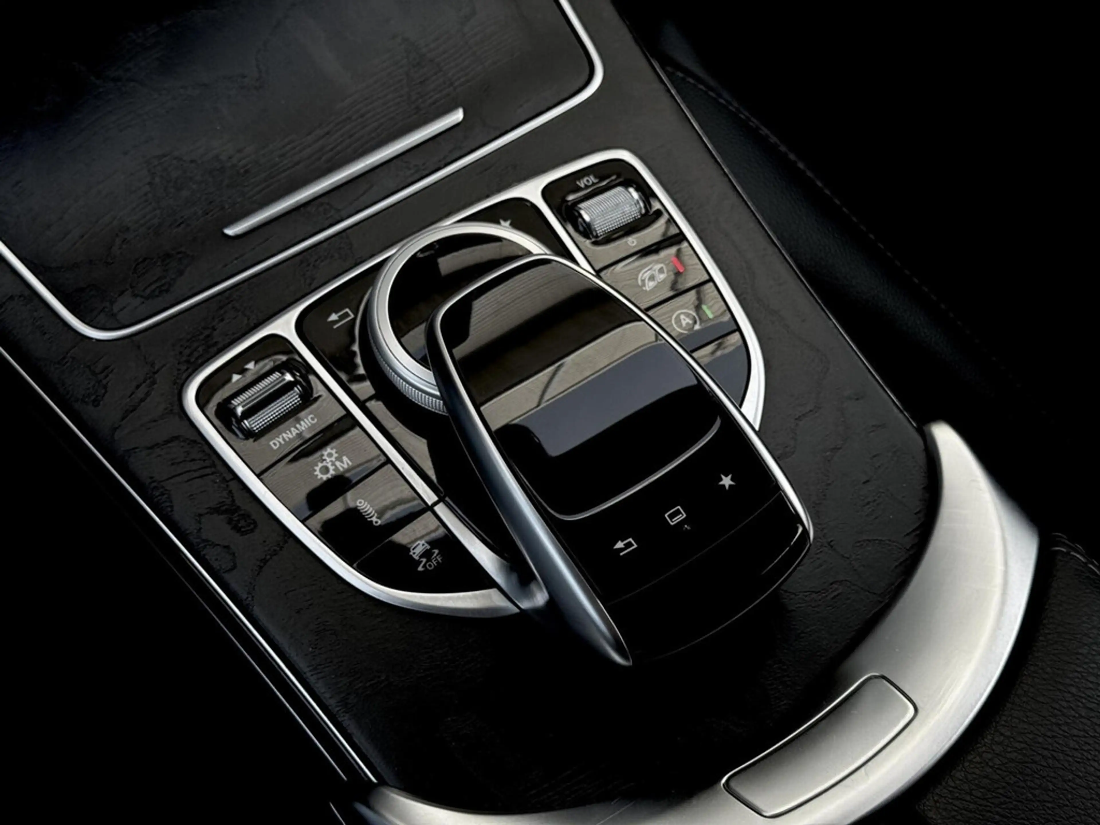 Mercedes-Benz C 63 AMG Estate C63 V8 Biturbo | Panodak | Burmester | Rija — photo 38