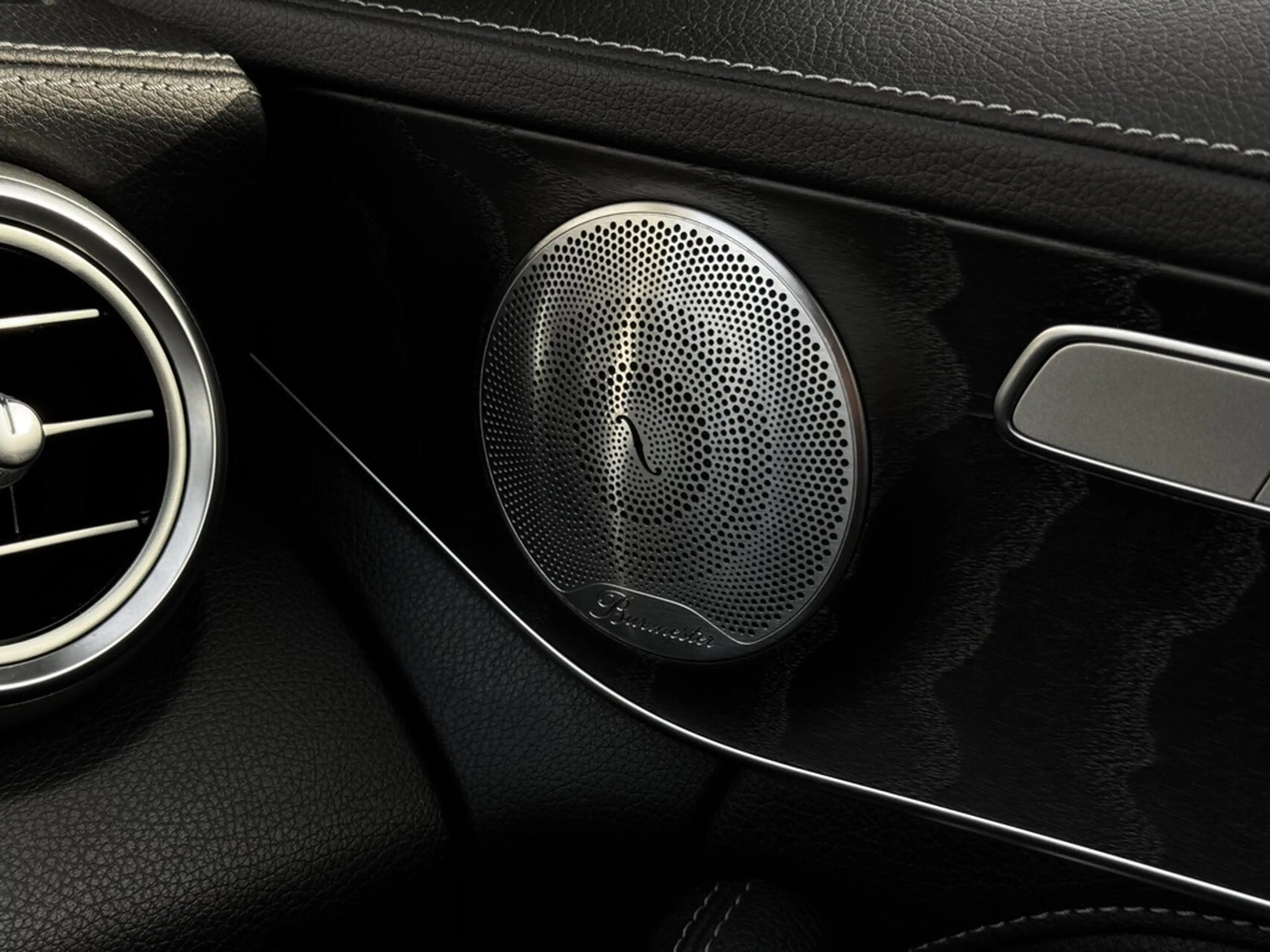 Mercedes-Benz C 63 AMG Estate C63 V8 Biturbo | Panodak | Burmester | Rija — photo 34