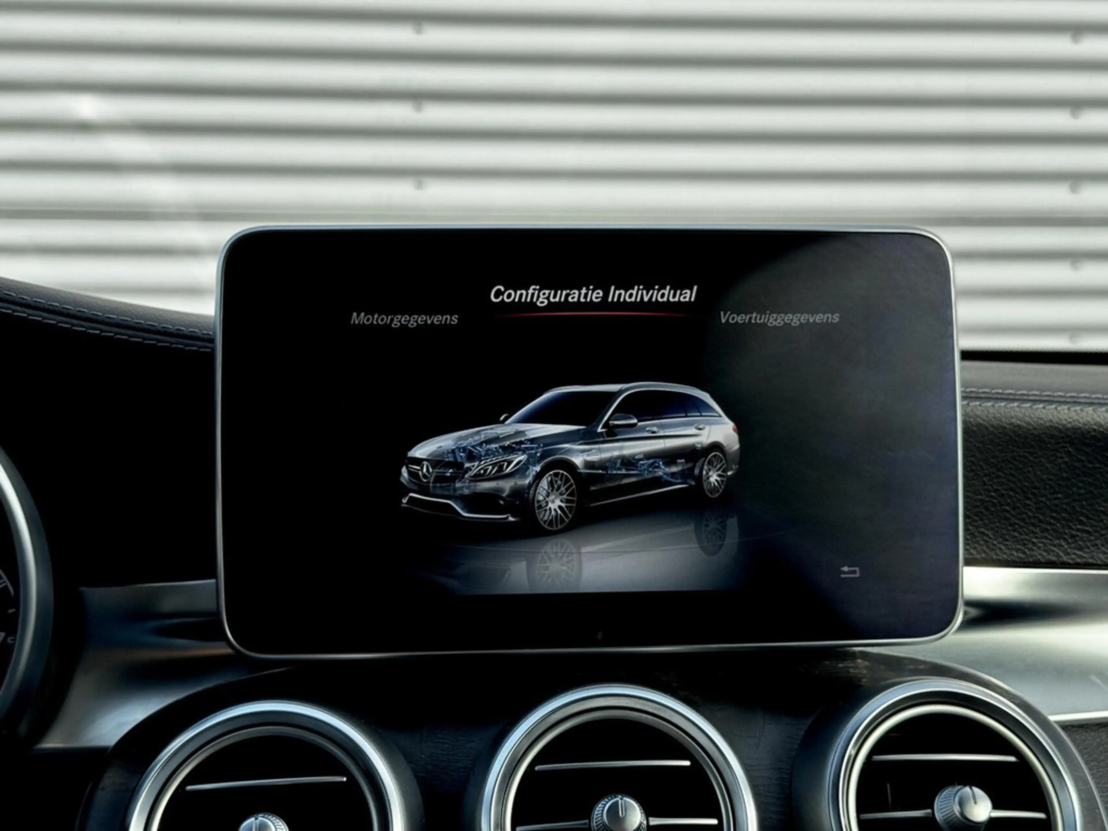Mercedes-Benz C 63 AMG Estate C63 V8 Biturbo | Panodak | Burmester | Rija — photo 20