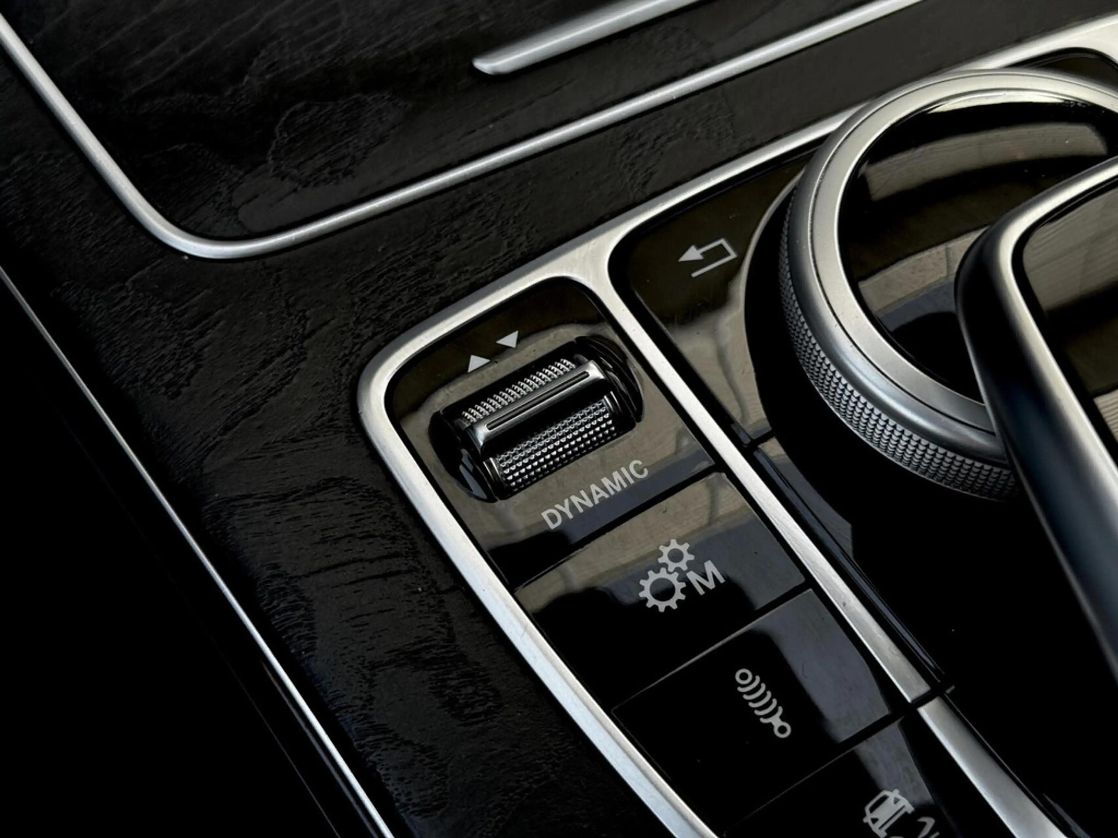 Mercedes-Benz C 63 AMG Estate C63 V8 Biturbo | Panodak | Burmester | Rija — photo 40