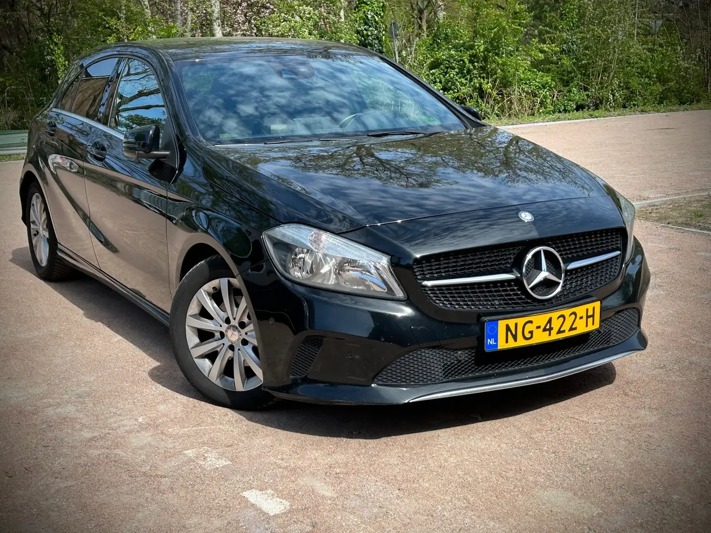 Mercedes-Benz A 180 BlueEFFICIENCY Edition Zwart - 1