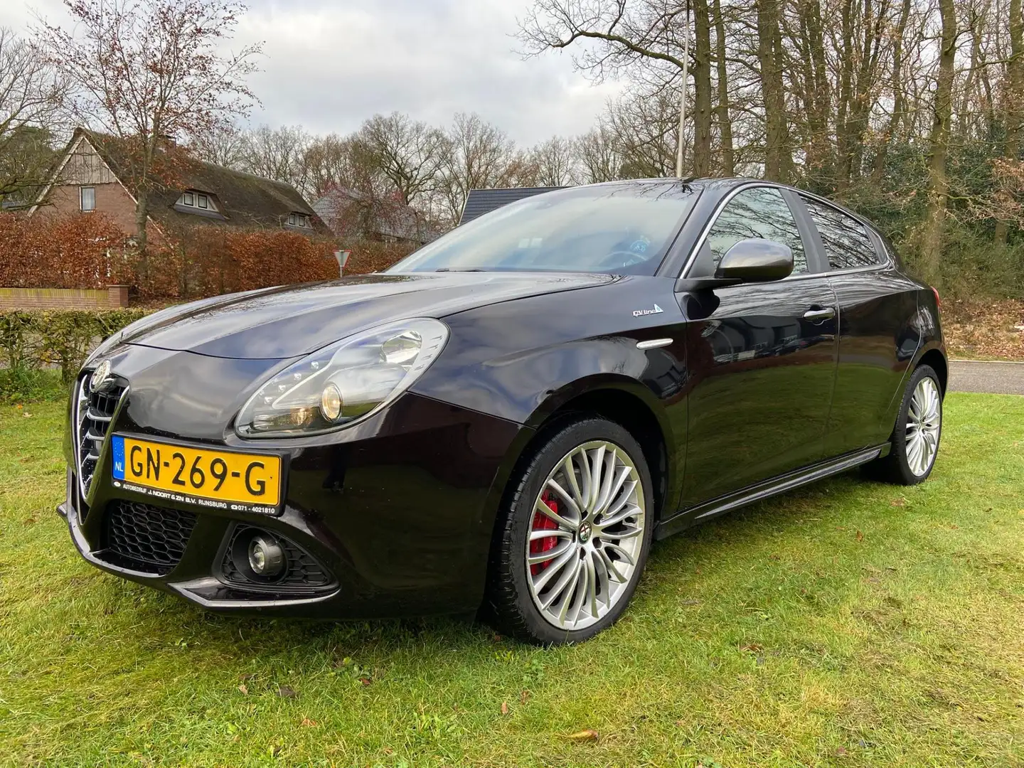 Alfa Romeo Giulietta 2.0 JTDm Exclusive, BJ`2015 Zwart - 1