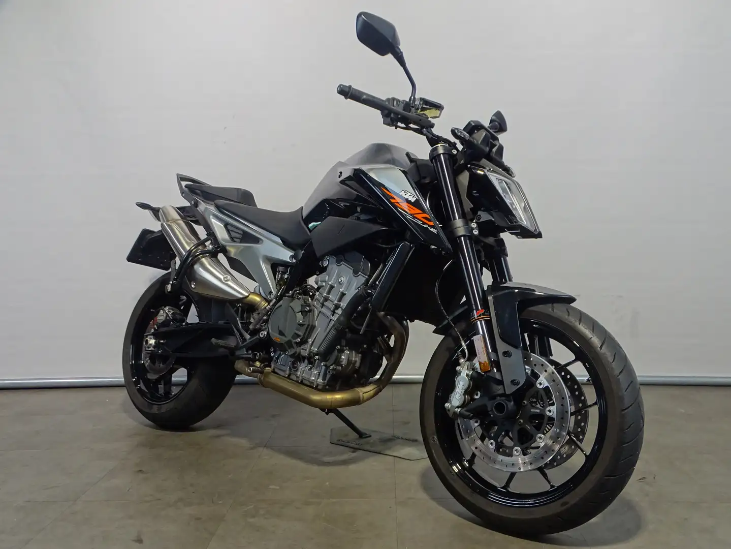 KTM 790 Duke Negro - 2