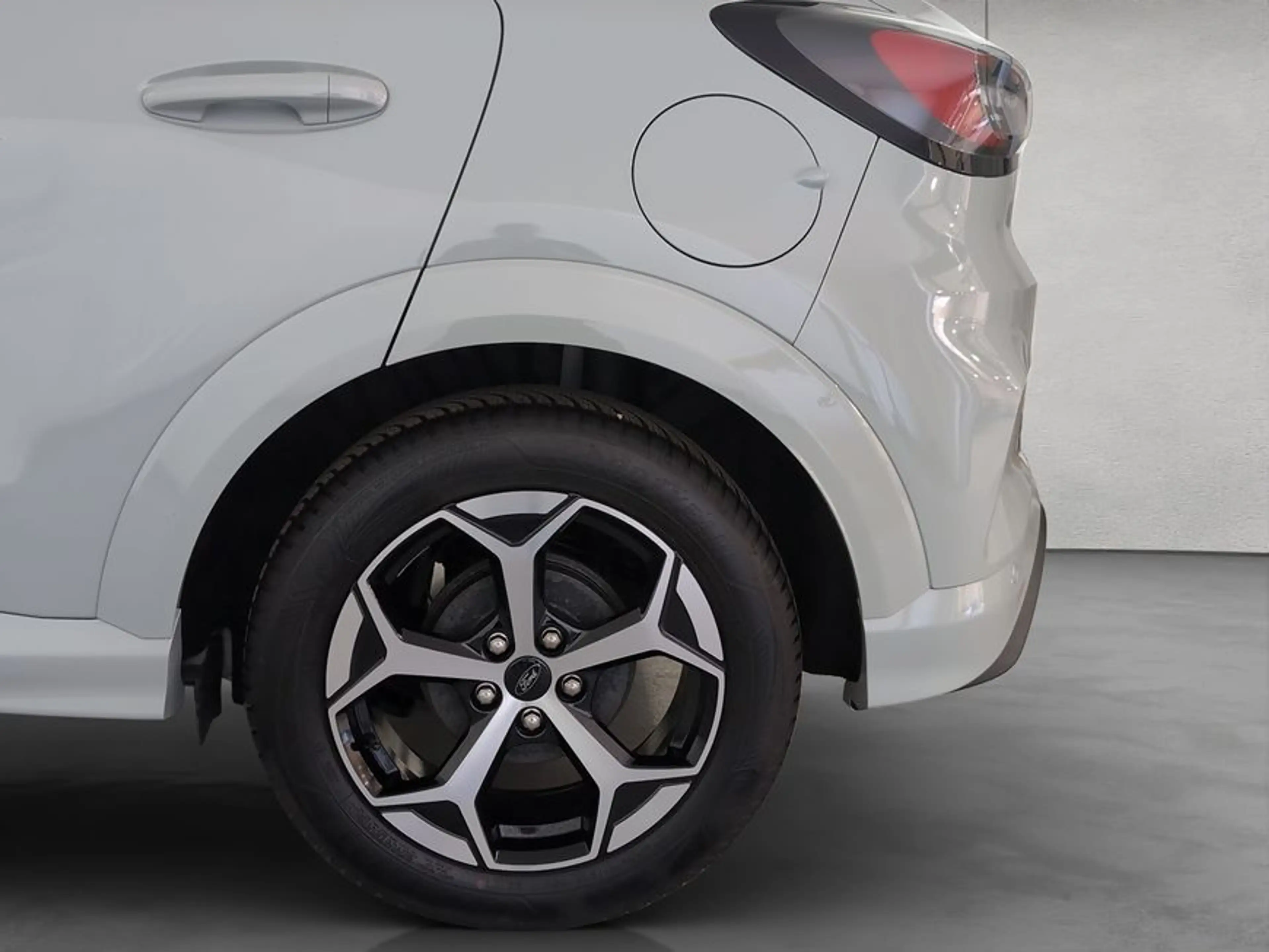 Ford Puma 1.0 EcoBoost Hybrid Aut. ST-LINE X +LED-MATRI — photo 28