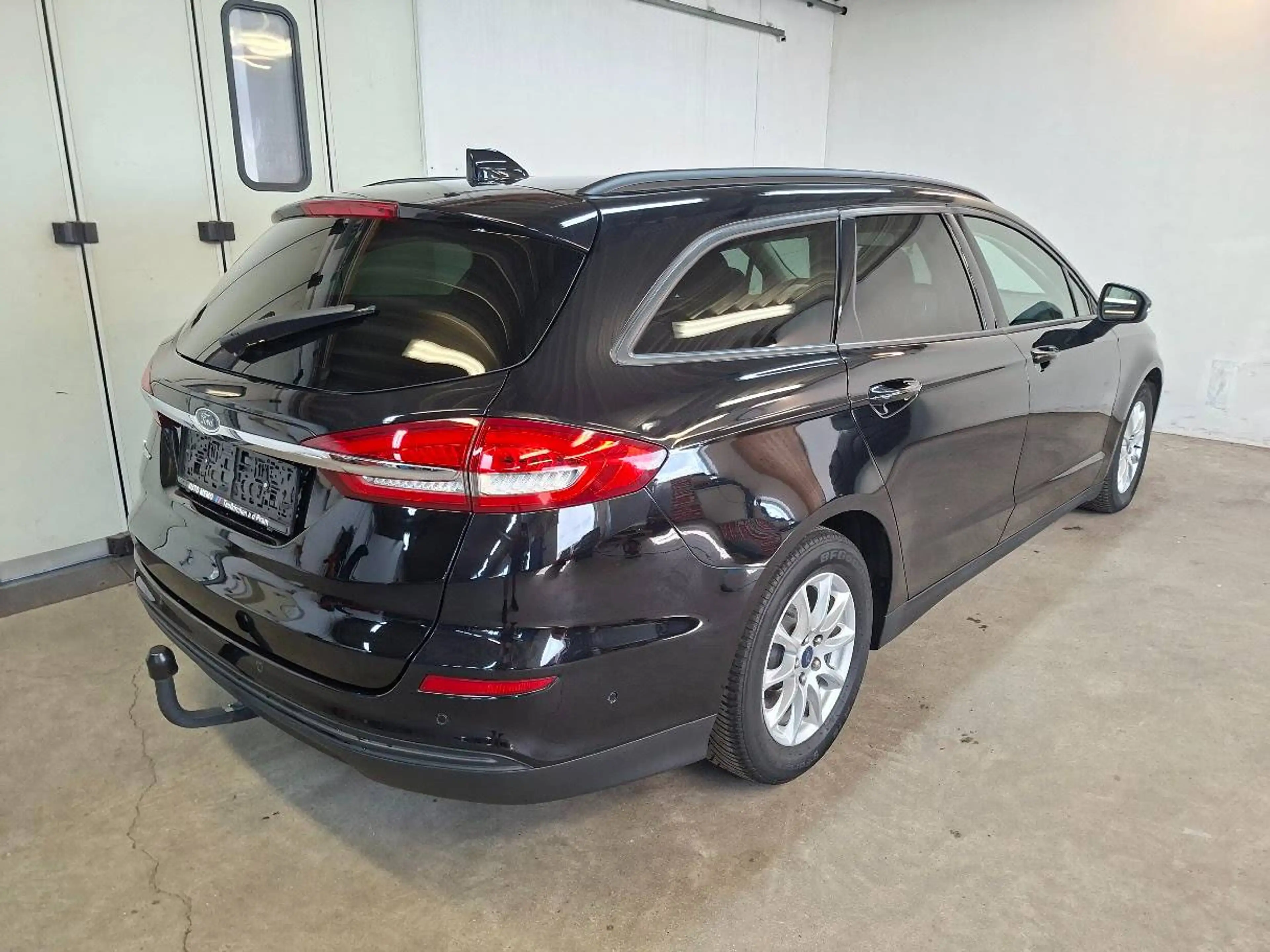 Ford Mondeo Business, AHK, Kamera — photo 4
