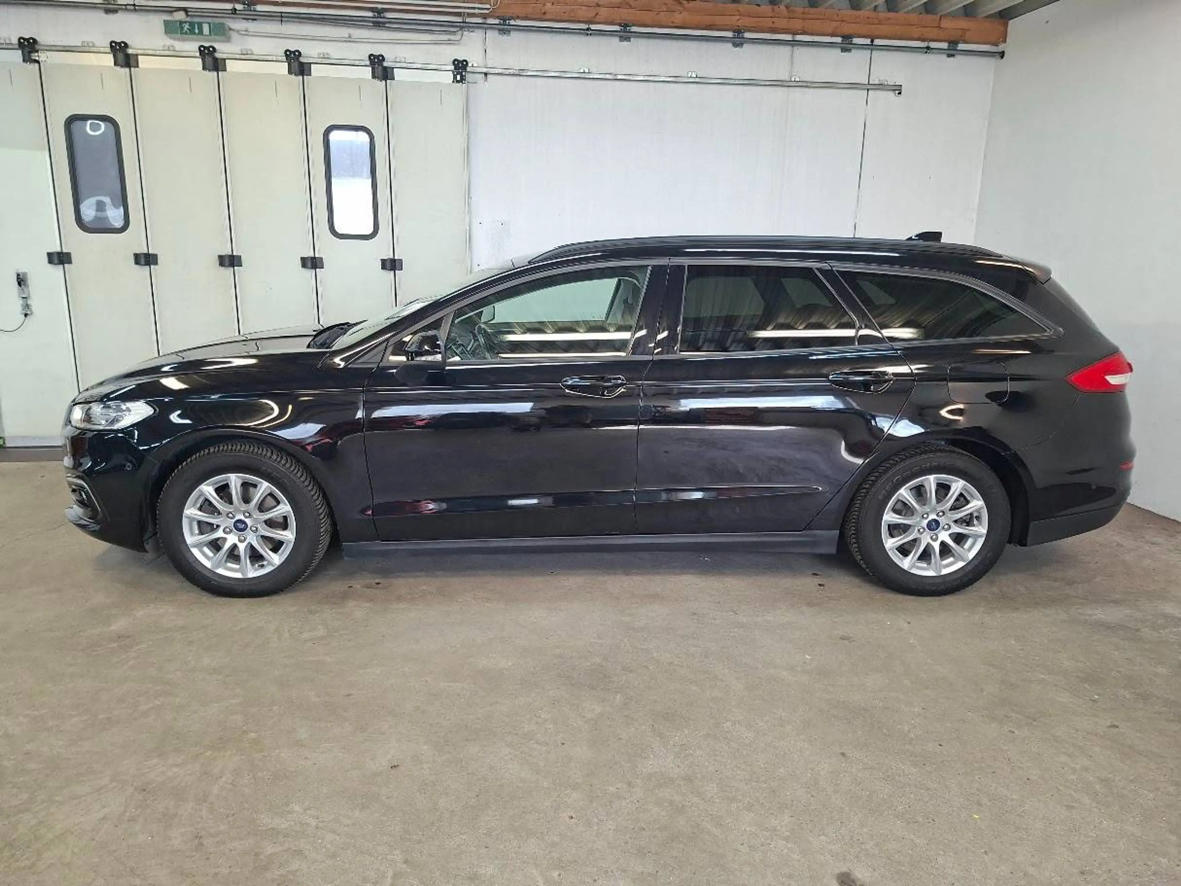 Ford Mondeo Business, AHK, Kamera — photo 2