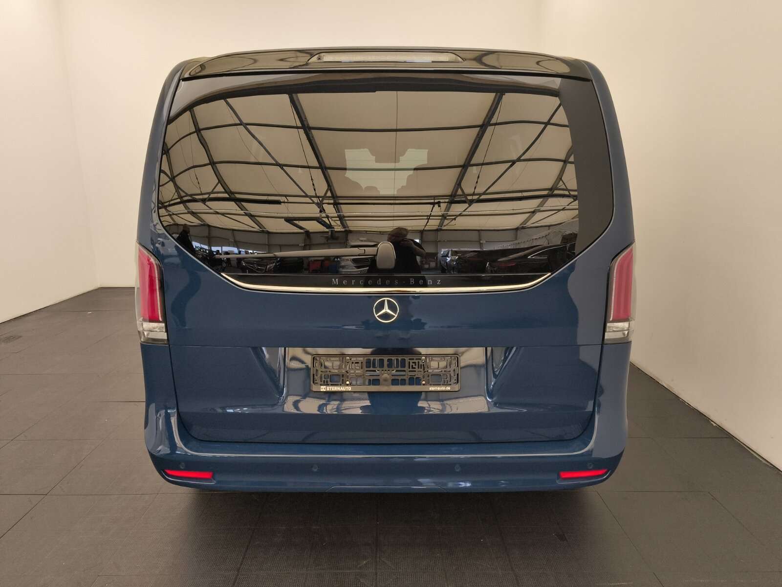 Mercedes-Benz V 220