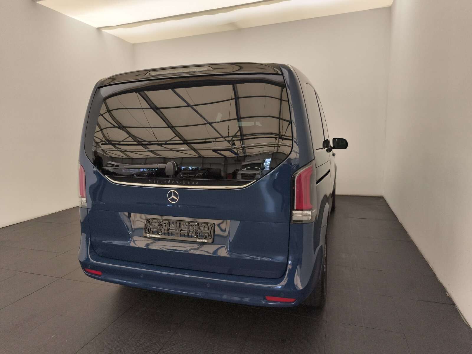 Mercedes-Benz V 220