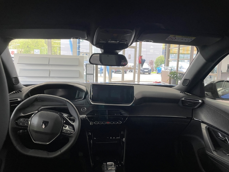 Peugeot 2008 e- Allure 156 LED SITZHEIZUNG Klimaautom. — photo 9