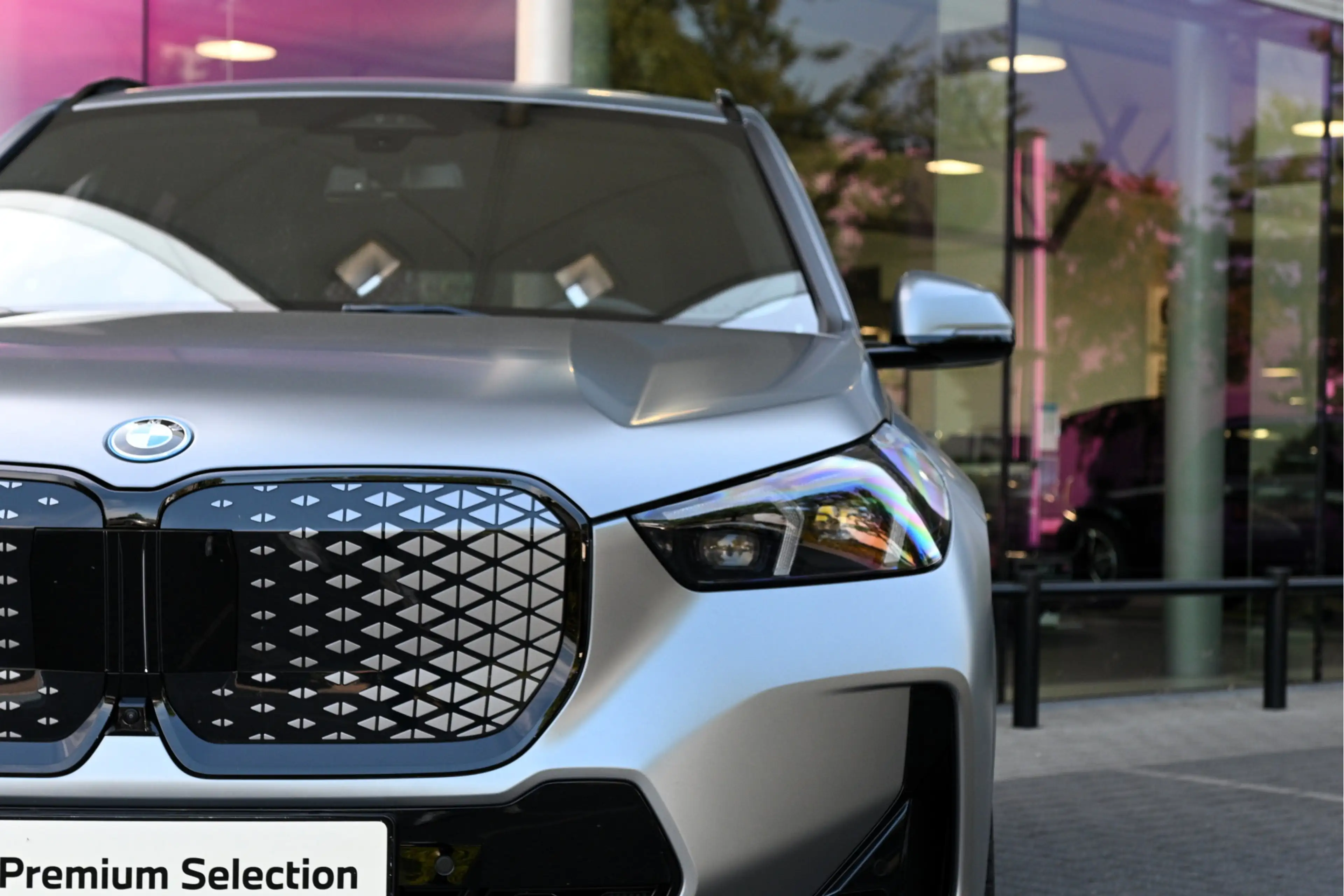 BMW iX1 eDrive20 M Sport / Panoramadak / Sportstoelen / Co — photo 12